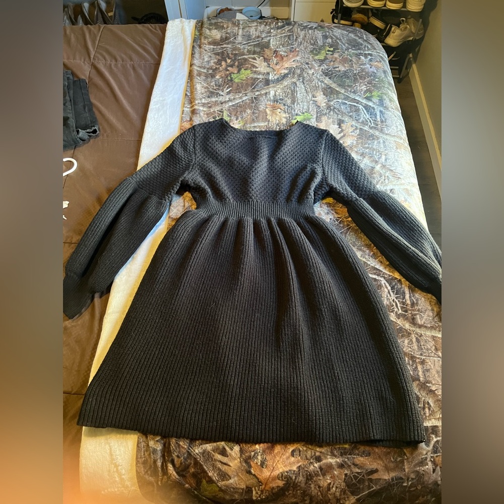 Women’s dress
